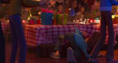 - Hey!
- Jon! Takeout for Jon! - The Garfield Movie