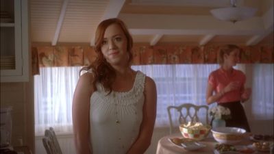 Hey, Julie. - Desperate Housewives