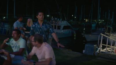 Hey, we just want to talk, man, okay? - NCIS: Hawai'i