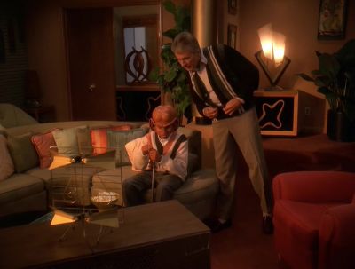 - Hey, kid.
- Hey, Vic. - Star Trek: Deep Space Nine