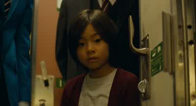 Hey, kiddo. - Train to Busan