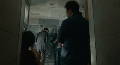 Hey, kiddo. - Train to Busan