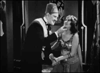 Hey! Kitty, kitty, kitty!
Boo, boo, boo, boo! - Sons of the Desert