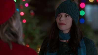 Hey, you know I'm sorry
about earlier. - Believe in Christmas