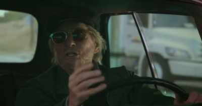 Hey, you know what people
worry about in Florida? - The Kominsky Method