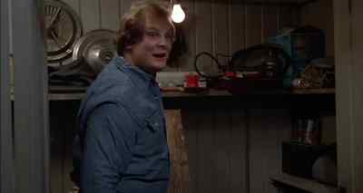 Hey, lady.
Looks like you got another room in here. - Amityville II: The Possession