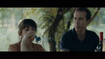 -Hey, Lau, take it easy.
-With what? - The Silent Party
