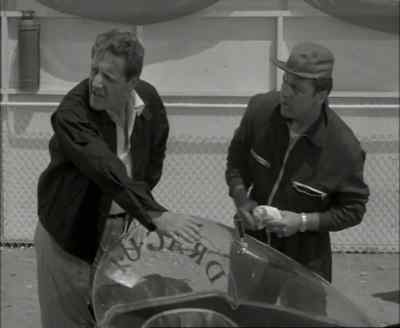 Hey, Leadfoot,
they got a real bomb here. - The Munsters