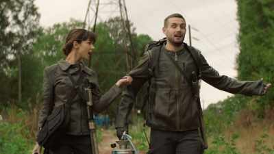 Hey, he left it at my place
before he shipped out, - The Walking Dead: World Beyond