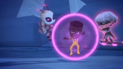 Hey! Let me go!
What are you up to? - PJ Masks