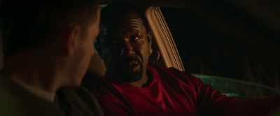 - Hey, listen, Doyle. Let me use your toilet. - unDEFILED