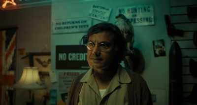 Hey, listen, I need you to
take this thing off my hands, - The Monkey