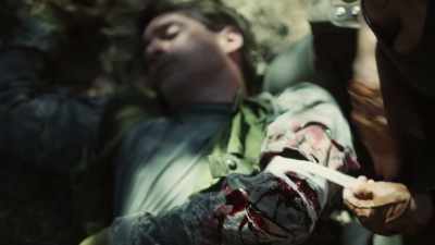 Hey, listen,
I still need you okay? - Jurassic Hunt