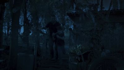 Hey, listen to me. Listen, listen. - La Llorona