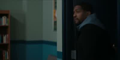 Hey. Listen to me, boy. - The Chi