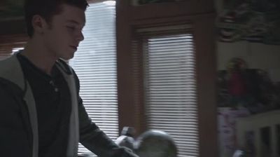 Hey, little man. - Shameless