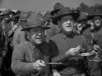 Hey. Look, a fight. - The Fighting 69th