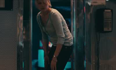 Hey, look at me. - Blue Valentine