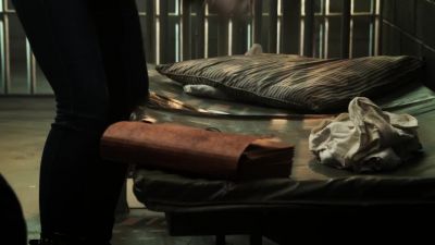 Hey, look at this. - CSI: Crime Scene Investigation
