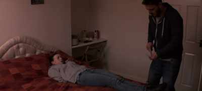 Hey, look,
Eppy's on the slimming pills. - Melanie's Grave