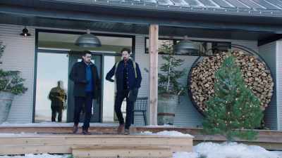Hey look, I thought maybe
we'd start the day off - Snowkissed