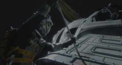 Hey, look out. She's on the move. - Space Sweepers