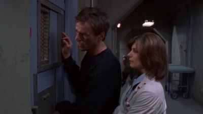 Hey, look over there. - Stargate SG-1