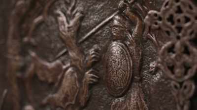 HEY, LOOK THERE,
YOU'VE GOT QUATREFOILS - Lost Relics of the Knights Templar