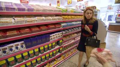 - Hey, look what I've found. Frozen chicken. 
- Wow. - Back in Time for Dinner