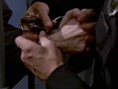 - Hey, Lopresti,
who's that? - Oz