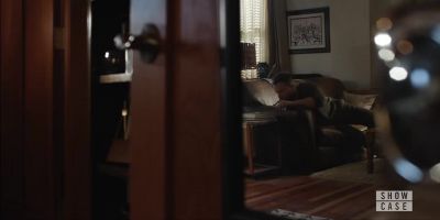 Hey, Luca, it's okay!
Hey, I'm right here. - Travelers