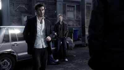 Hey, man. Didn't think
I'd be hearing from you again. - Smallville
