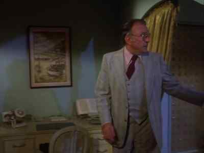 Hey, man knows how to kiss. - Man from Atlantis