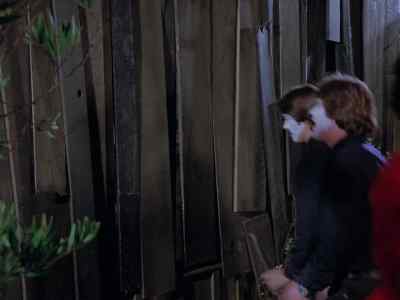 Hey, man, this place looks like a tomb. - Wonder Woman
