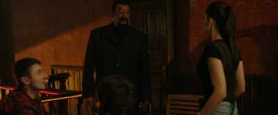 - Hey, Maria, Maria.
- Hi, papi. - Contract to Kill