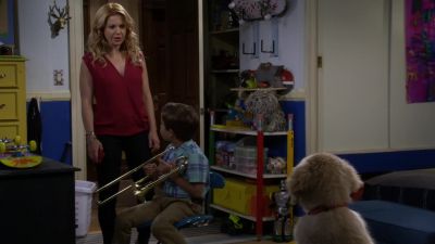 Hey, Max, here's a crazy question. - Fuller House
