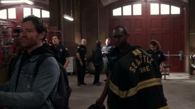 Hey, you might want to clear
your lockers, B-shift. - Station 19