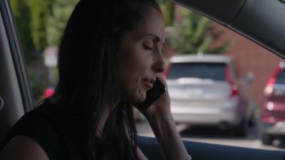 Hey, Mike, it's me. - Workin' Moms