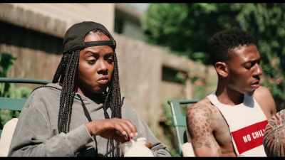 - Hey Mo, I'm about to
go and meet Antoine. - Mahogany