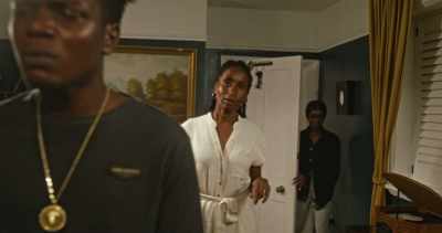 Hey mom, I think it's for you. - Faith in the Family