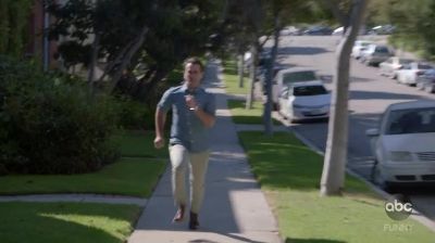Hey, Mr. D! - Modern Family