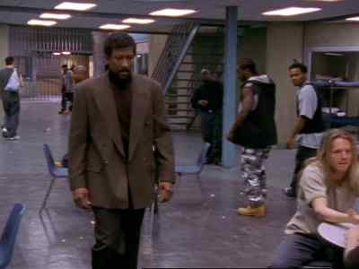 - Hey, Mr. Querns. - Oz