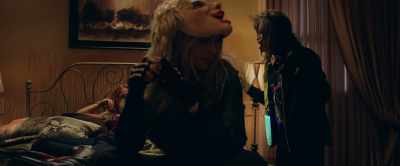 Hey, my music isn't
bothering you guys, right? - Get the Girl