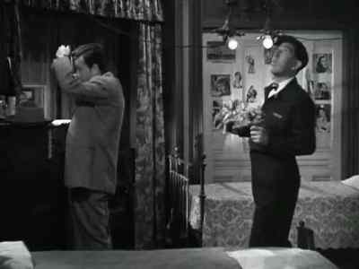 Hey, she must have
heard us come in. - Her Highness and the Bellboy