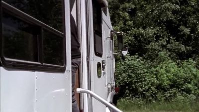 Hey, Neil! I'm back, yo. - Wrong Turn 2: Dead End