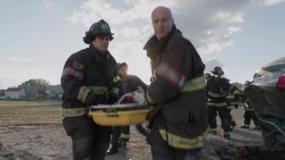 Hey, nice work, brother. - Chicago Fire