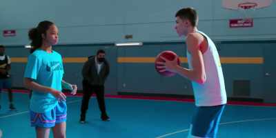 Hey, Nick. Guard up. Guard up, man. - Swagger