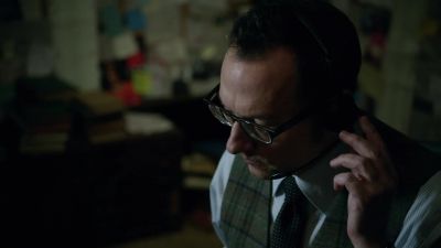 Hey! No. God. God. Please.
Please, not my face. Please. Please. - Person of Interest