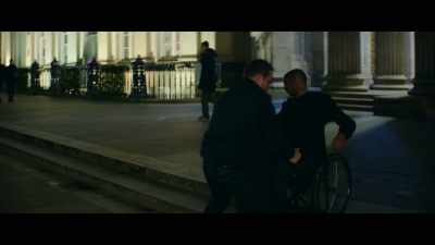 - Hey, no man left behind.
- Charlie... - Trust Me