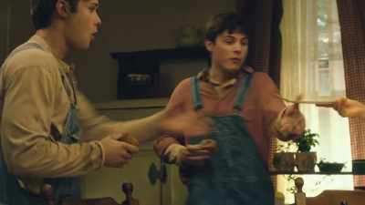 Hey! No, no, no, no. - A Waltons Thanksgiving